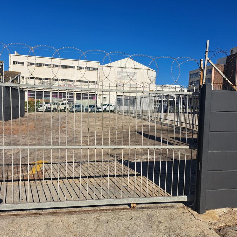To Let commercial Property for Rent in North End Eastern Cape